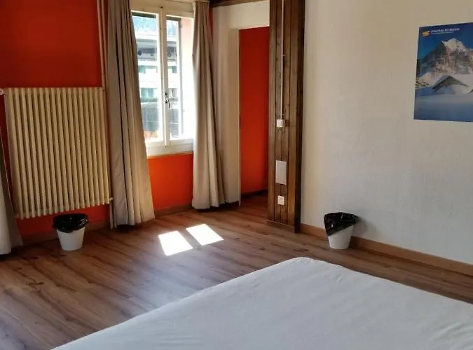 Hostel Downtown Ιντερλάκεν
