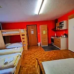 Hostel Downtown Ιντερλάκεν
