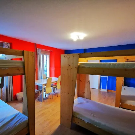 Hostel Downtown *